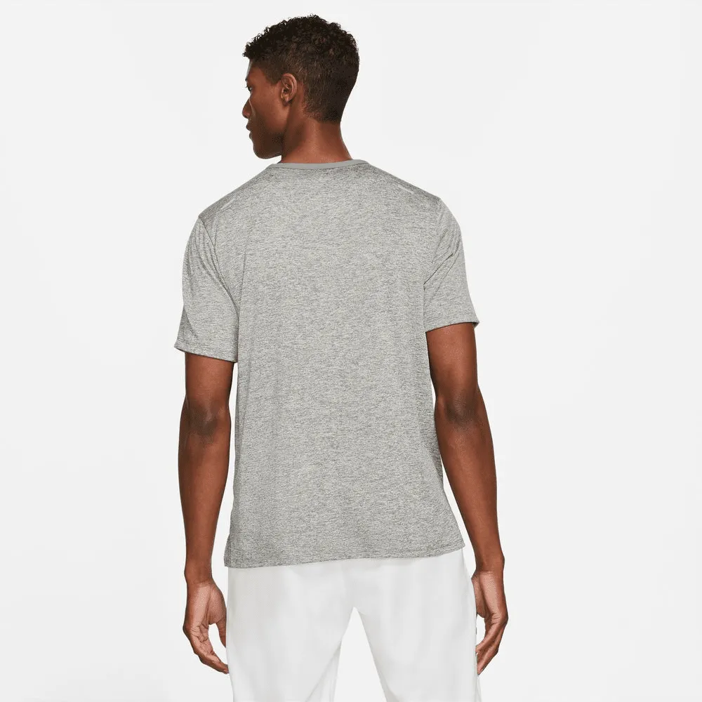 Nike Men's Rise 365 Short Sleeve